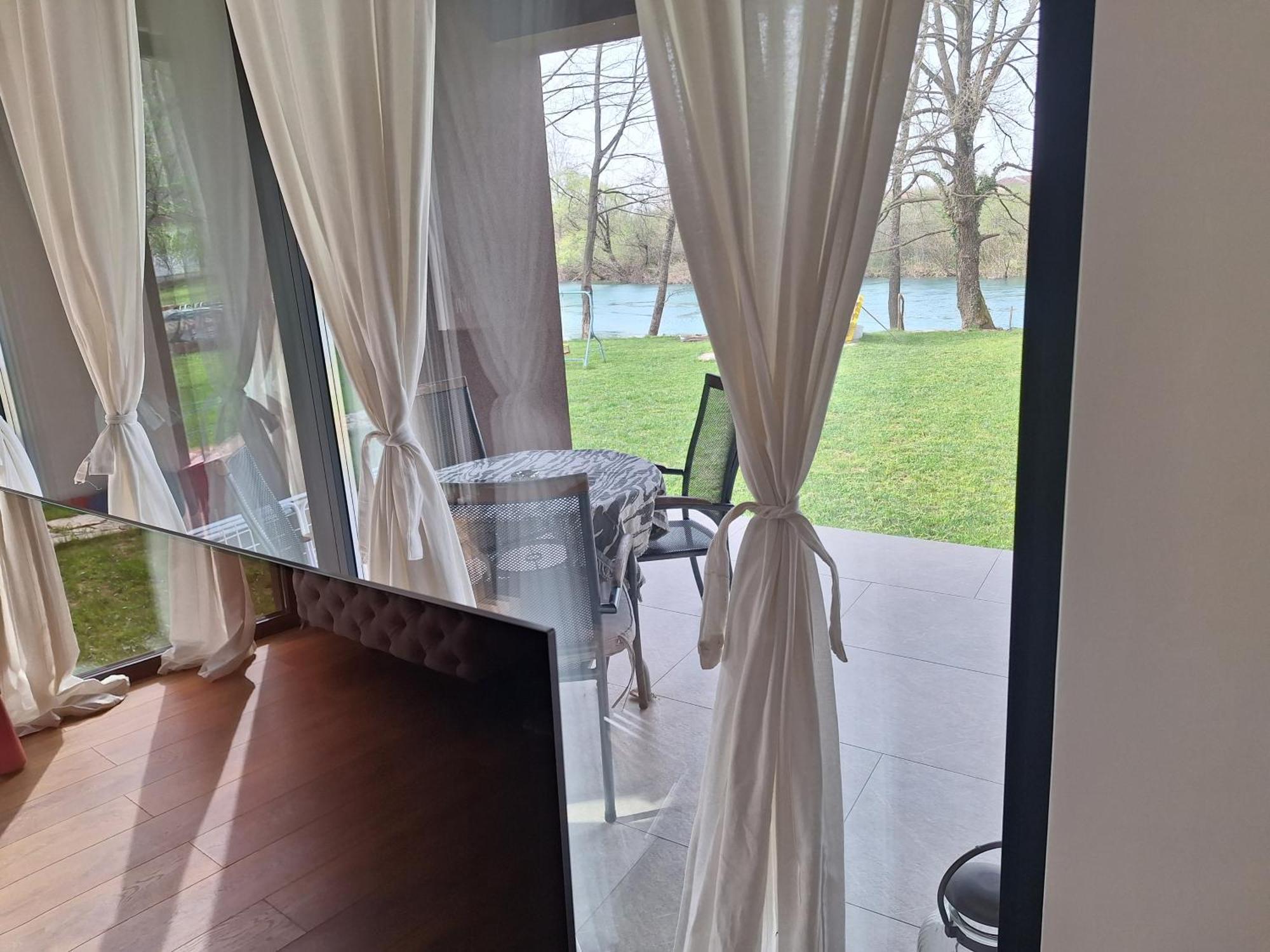 Farah Superior Apartments Bihac Bilik gambar