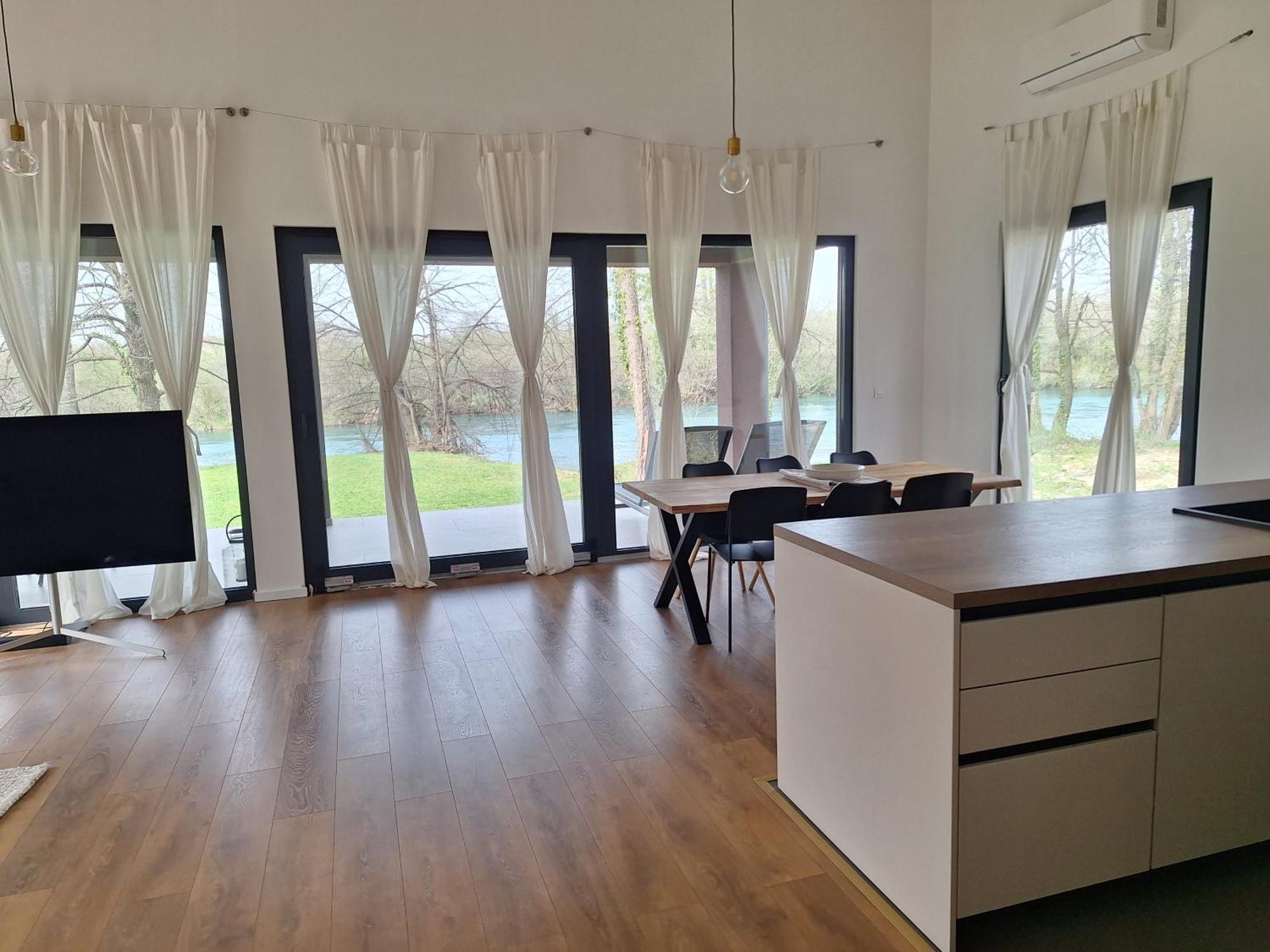 Farah Superior Apartments Bihac Bilik gambar
