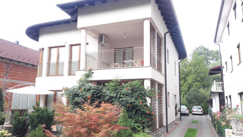 Farah Superior Apartments Bihac Luaran gambar